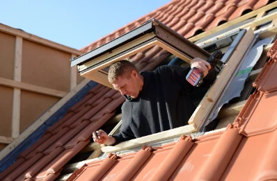 Pose de fenêtres de toit Velux à Courris